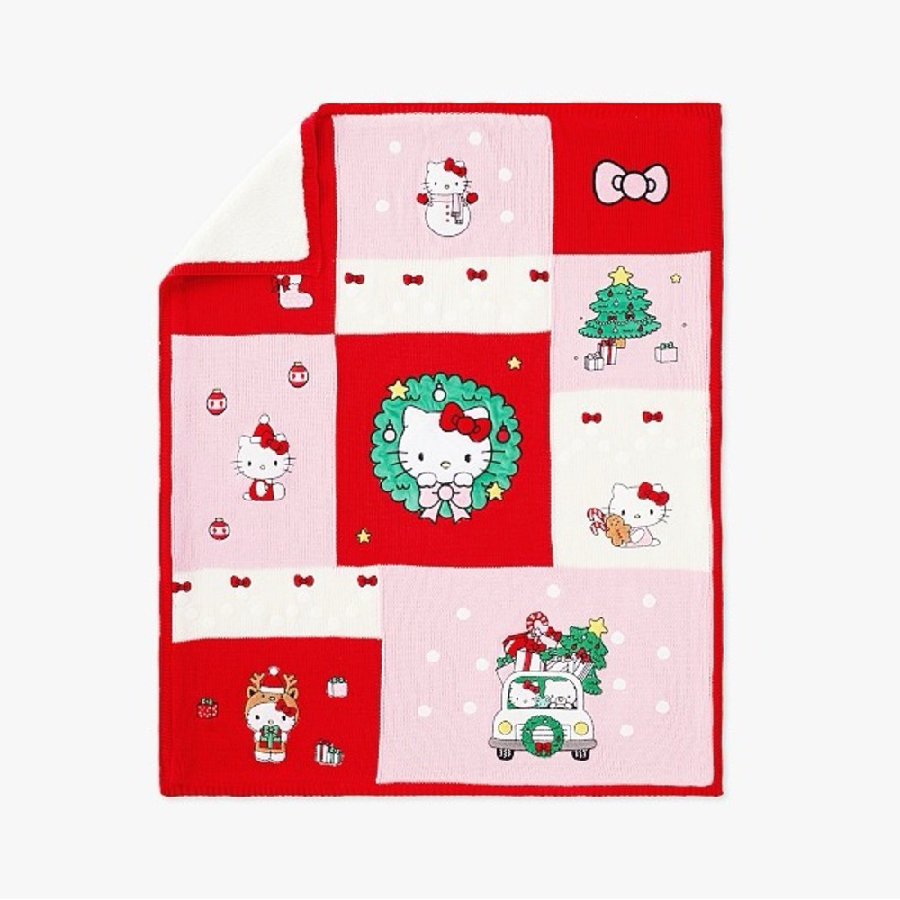 RARE! New Hello Kitty Heirloom Sherpa Back Kid Christmas Throw Blanket